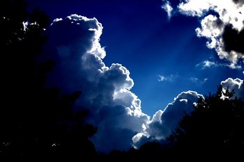 clouds-21156__340.jpg